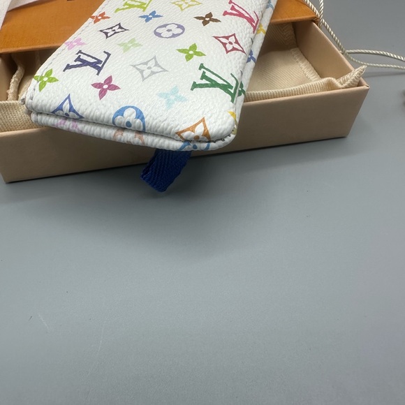 Louis Vuitton x Takashi Murakami key pouch 
2025 - Picture 6 of 7